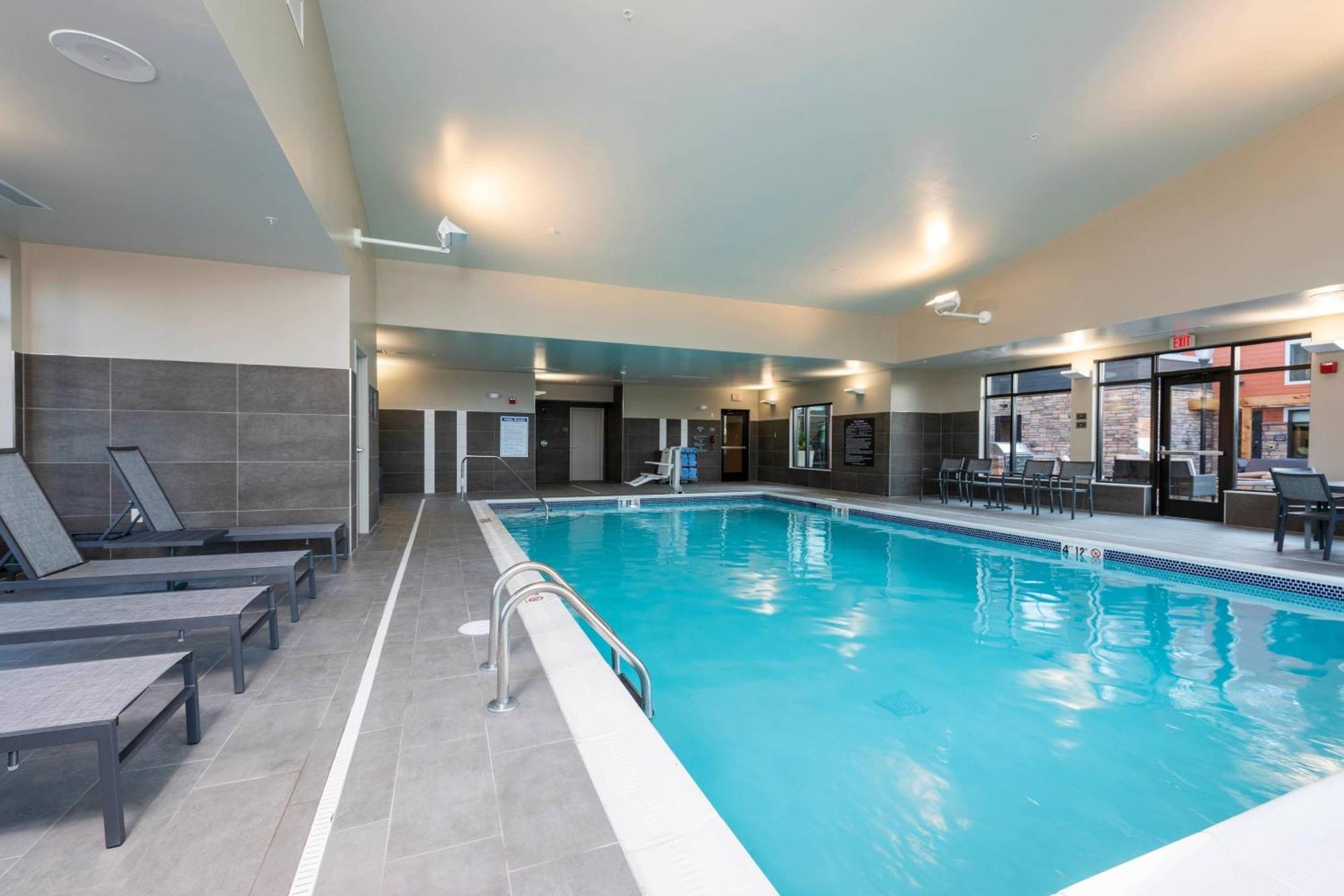 Residence Inn By Marriott Indianapolis South/Greenwood Екстериор снимка